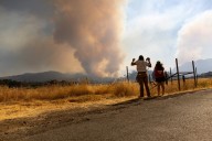 Firefighters battle wildfire in California's Napa Valley