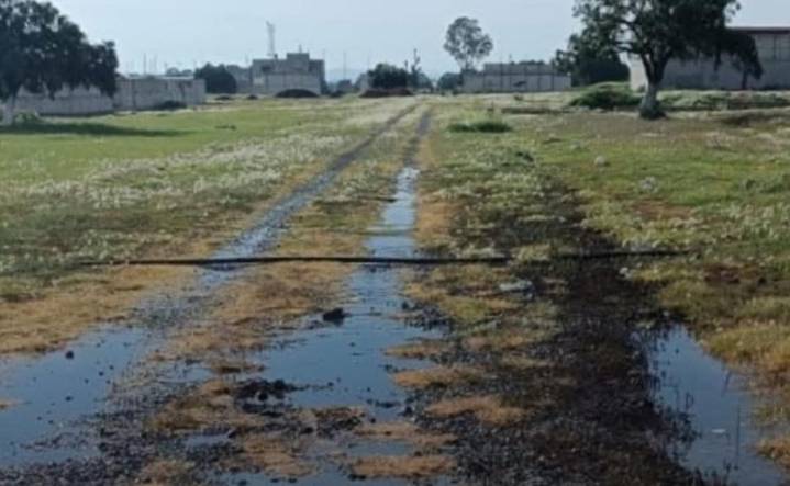 Fuga de combustible en ductos de Pemex ubicados en Pachuca, Hidalgo, moviliza a elementos de seguridad; no se reportan lesionados