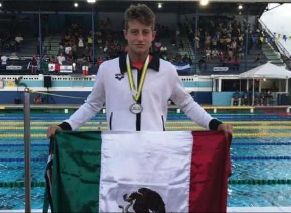 ¡Nuevo récord nacional! El nadador mexicano Andrés Dupont logra medalla de plata y hace historia en los Juegos Panamericanos Junior Asunción 2025