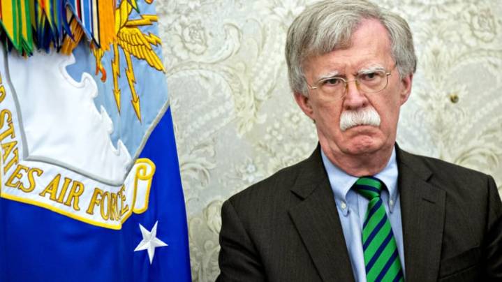 En un movimiento político, el FBI allanó la casa del exasesor de seguridad nacional John Bolton