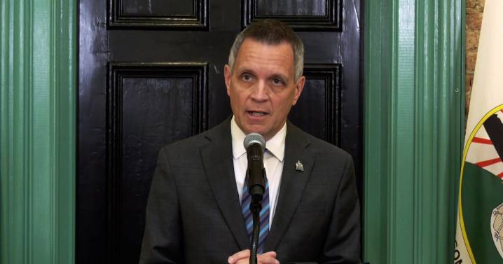 Ottawa’s mayor says he will not apologize to Pride parade protesters