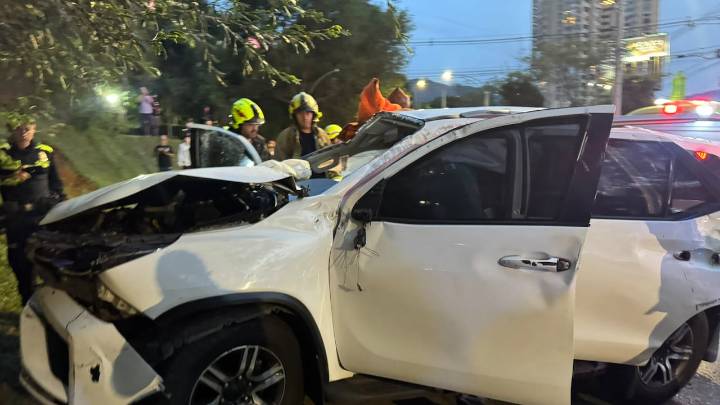 El precandidato presidencial Daniel Palacios sufrió grave accidente en Medellín; esto se sabe