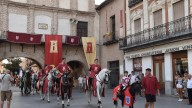 Medina del Campo viaja al siglo XVI con un majestuoso desfile de caballeros hacia el Castillo de la Mota: "El pasado cobra vida"