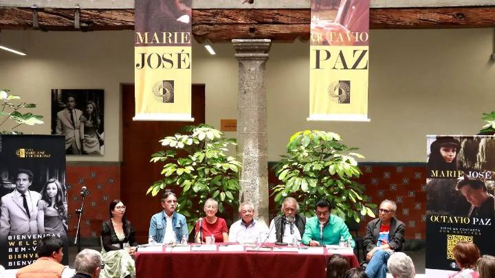Alumnos y amigos homenajean a Gustavo Sainz