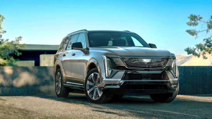 Why are EVs heavier than ICE vehicles?