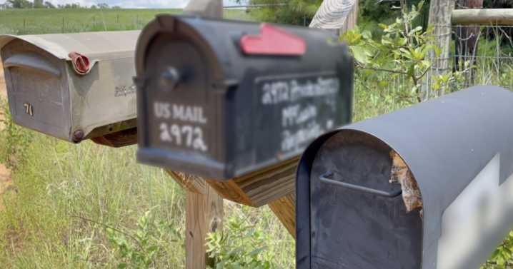 First responders urge homeowners to display clear address markers to save crucial minutes in emergencies