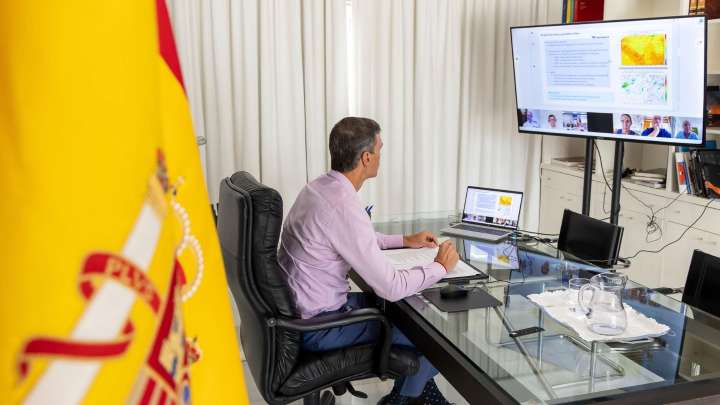 Pedro Sánchez se desplazará este domingo a las zonas afectadas por los incendios en Ourense y León