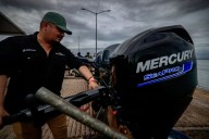 Rocha Moya entrega motores y pangas a cooperativas pesqueras