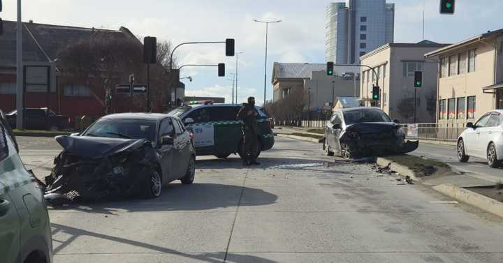 Fuerte accidente ocurrió en sector de Costanera