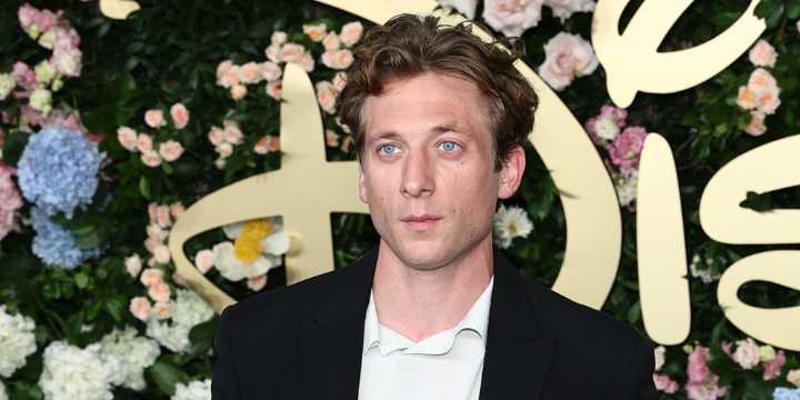 Jeremy Allen White Says Singing in ‘Deliver Me From Nowhere’ was ‘Daunting’ | Bruce Springsteen, Deliver Me From Nowhere, Jeremy Allen White