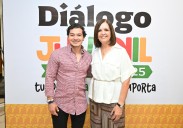 Sari Pérez abre diálogo con las y los jóvenes de Frontera