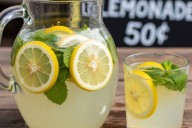 Youngstown teen robbed at gunpoint while running lemonade stand