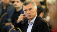 El Gobierno apuntó a Mauricio Macri por el riesgo país y la falta de acceso a mercados
