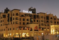 Analysis-Dubai developers bring construction in
