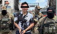 De tenis rojos y pants. Así entregó EU a Julio César Chávez Jr. a México; embajador Jonhson comparte foto y destaca colaboración
