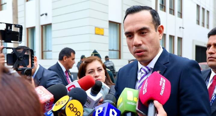 José Jerí: Son “delirantes” las declaraciones del presidente de Colombia, Gustavo Petro