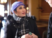 Quién es Laura Loomer, la activista de extrema derecha que provocó que EEUU suspendiera visas para niños de Gaza