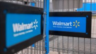 La FDA advierte contra el consumo de ciertos camarones vendidos en Walmart investigados por contaminación radioactiva