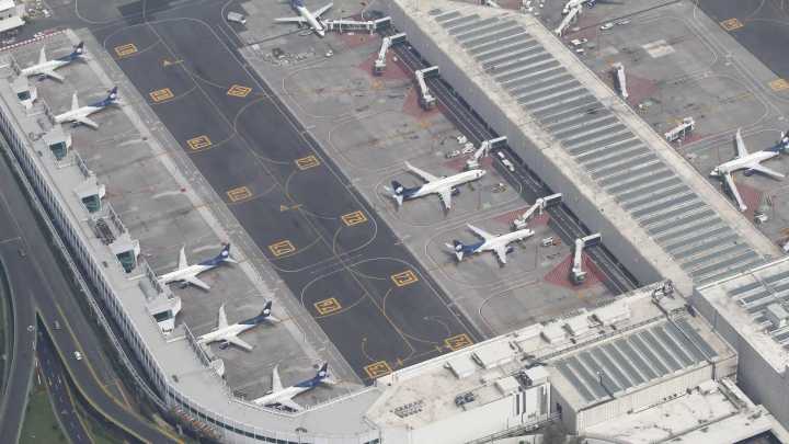 Las aerolíneas canadienses apuestan por México en medio de la guerra comercial con Estados Unidos