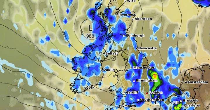 Met Office tells Brits in 30 areas to prepare 'emergency' kit with three items