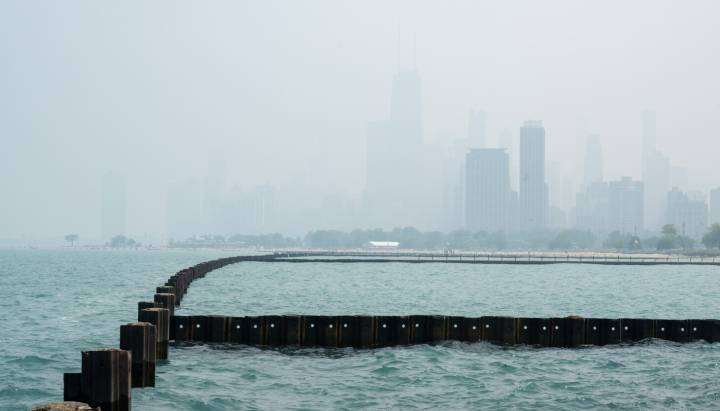 Poor air quality alert continues ahead of warmer days in Chicago