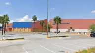 Hombre muere al interior de una sala de cine en plaza comercial de Monterrey