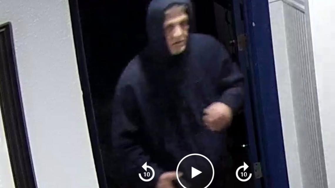 Lottery safe at Northwest Portland deli stolen after thief hides in closet until closing