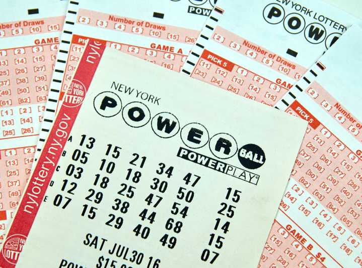 Powerball lottery ticket worth $1M sold in Illinois