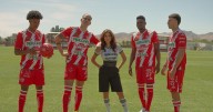 Eva Longoria no se “desespera” en su nuevo papel de ‘La Patrona’ de Necaxa en FX