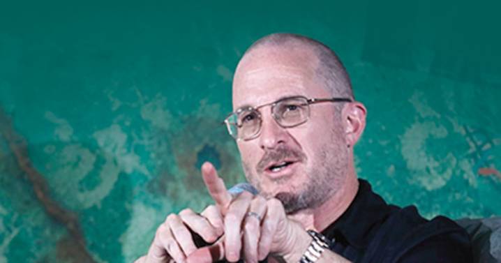 Darren Aronofsky rompe su molde con Atrapado robando