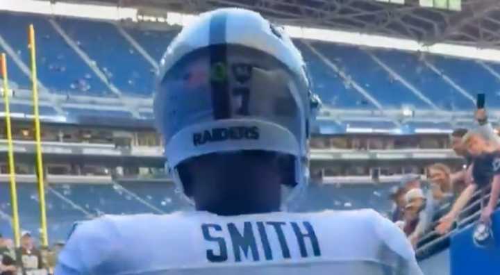 VIDEO: Seahawks Fan Took A Nasty Shot At Geno Smith With The Most Disrespectful Sign Before Their Preseason Game vs. Raiders