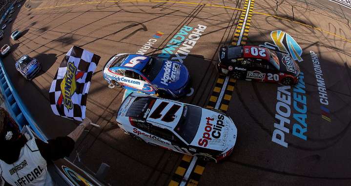 NASCAR Driver Suffers Huge Tragedy Forcing Him To Sacrifice Career’s First Rookie Season Frankie Muniz’s wrist injury from a home accident forces him to miss Darlington, derailing his rookie NASCAR Tr