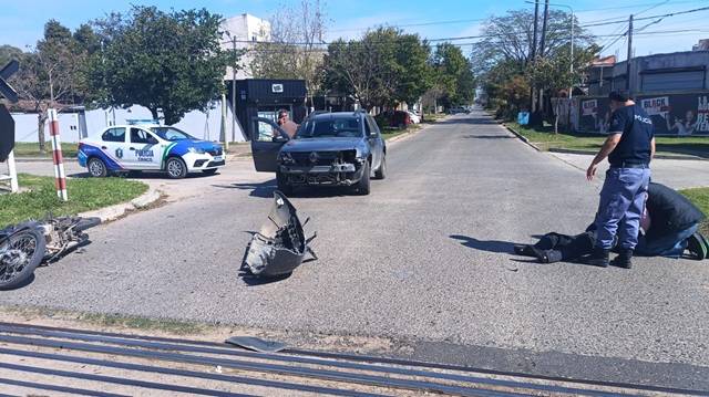 CHACO: Choque Entre Moto Y Una Camioneta. Un Joven Resulto Lesionado