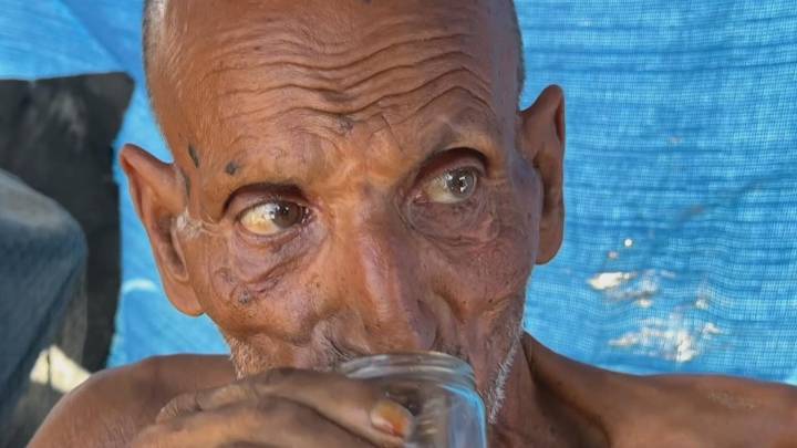 'There's nothing,' says starving man in Gaza