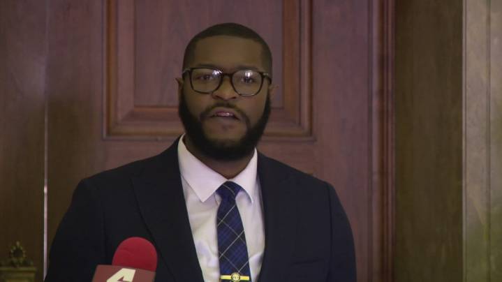 St. Louis sheriff indicted by federal grand jury for handcuffing justice center head