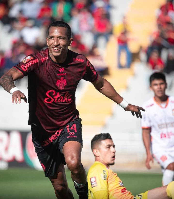 Melgar le ganó en el final a Ayacucho F.C. por 2-1 en estreno de Juan Reynoso como técnico
