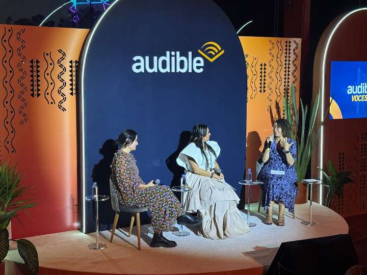 Audible celebra el talento latinoamericano con “Audible Voces”: impulso a la narración sonora en español