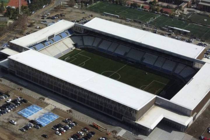 Con abonados en las tribunas: Católica confirma los primeros eventos de prueba en el Claro Arena 