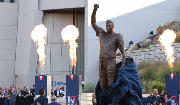 Honor a quien honor merece: Los Patriots rinden homenaje a Tom Brady con una estatua en el Gillete Stadium