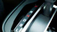 Esto es lo que significan las letras en el cambio automático de un coche
