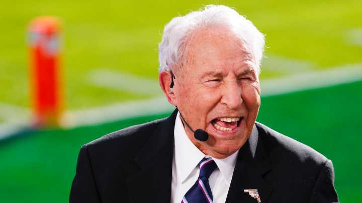Lee Corso's last show: Beloved member of 'College GameDay' dons Ohio State headgear one final time in send
