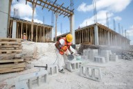 Mejora Coahuila entrega block y cemento a bajo costo en comunidades de Arteaga