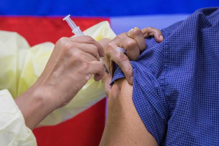 Venezuela informa que recibió de Rusia 226.000 dosis de vacuna contra la fiebre amarilla