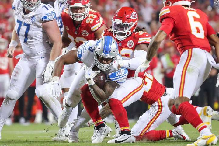David Montgomery Reveals Painful Family Struggles Ahead of Lions-Texans Clash David Montgomery shared the heartbreaking story about his family struggles and how it motivates him to never give up Prith