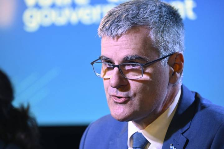 Ex-minister tells Quebec auto board scandal inquiry he knew project was over budget