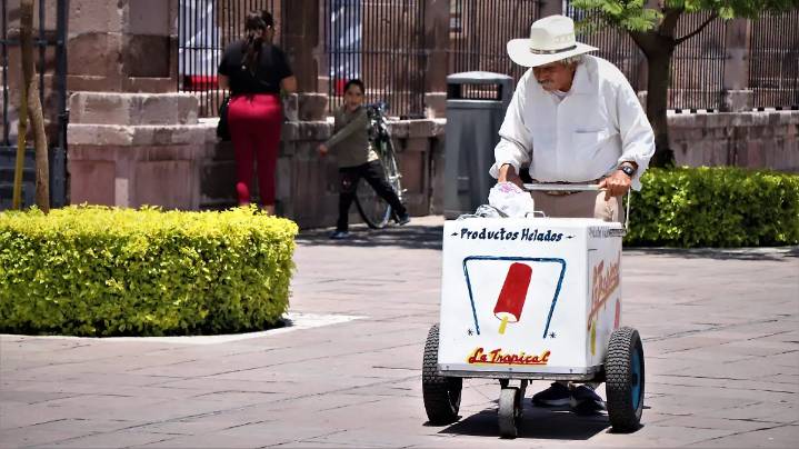 Miel, flores y nieve del Popocatépetl… ¡Así se disfrutaba el helado mucho antes de las neveras!