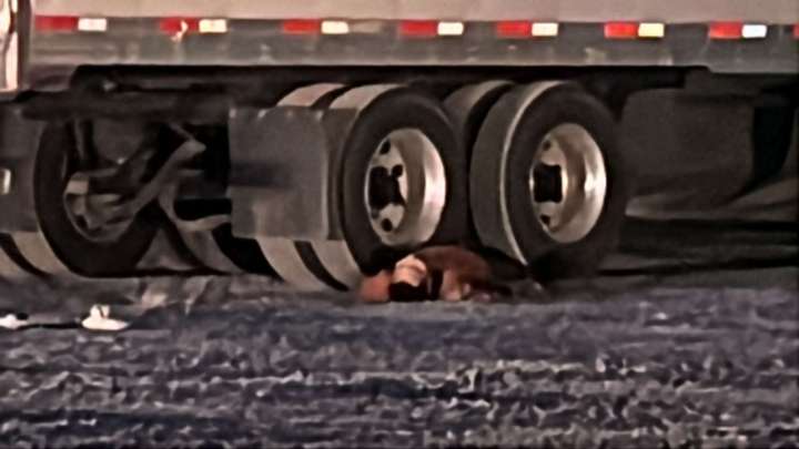 Asesinan a chofer de tráiler en estacionamiento del kilómetro 20