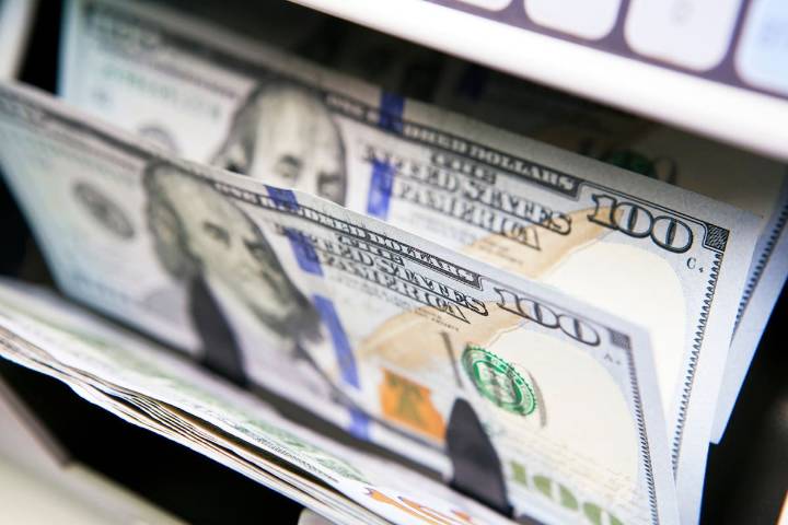 Nuevas proyecciones. A qué valor llegará el dólar este año, según bancos y consultoras