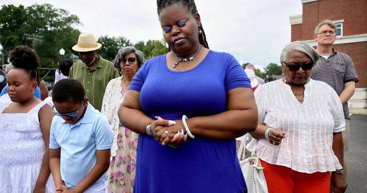 Injured Ferguson officer continues medical progress. Family, officials hold communal prayer