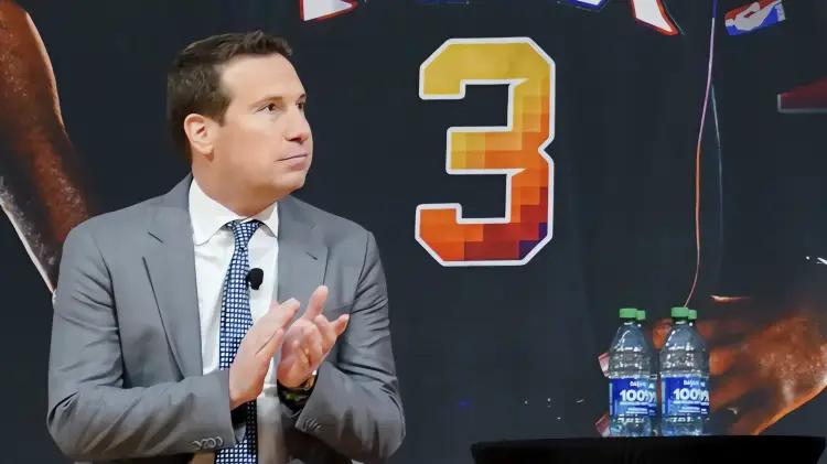 Socios minoritarios demandan a dueño de Phoenix Suns por opacidad financiera